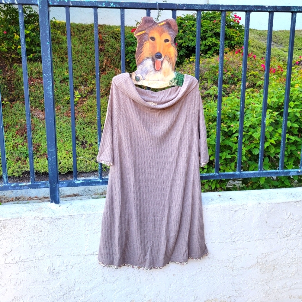 Easel Dress
